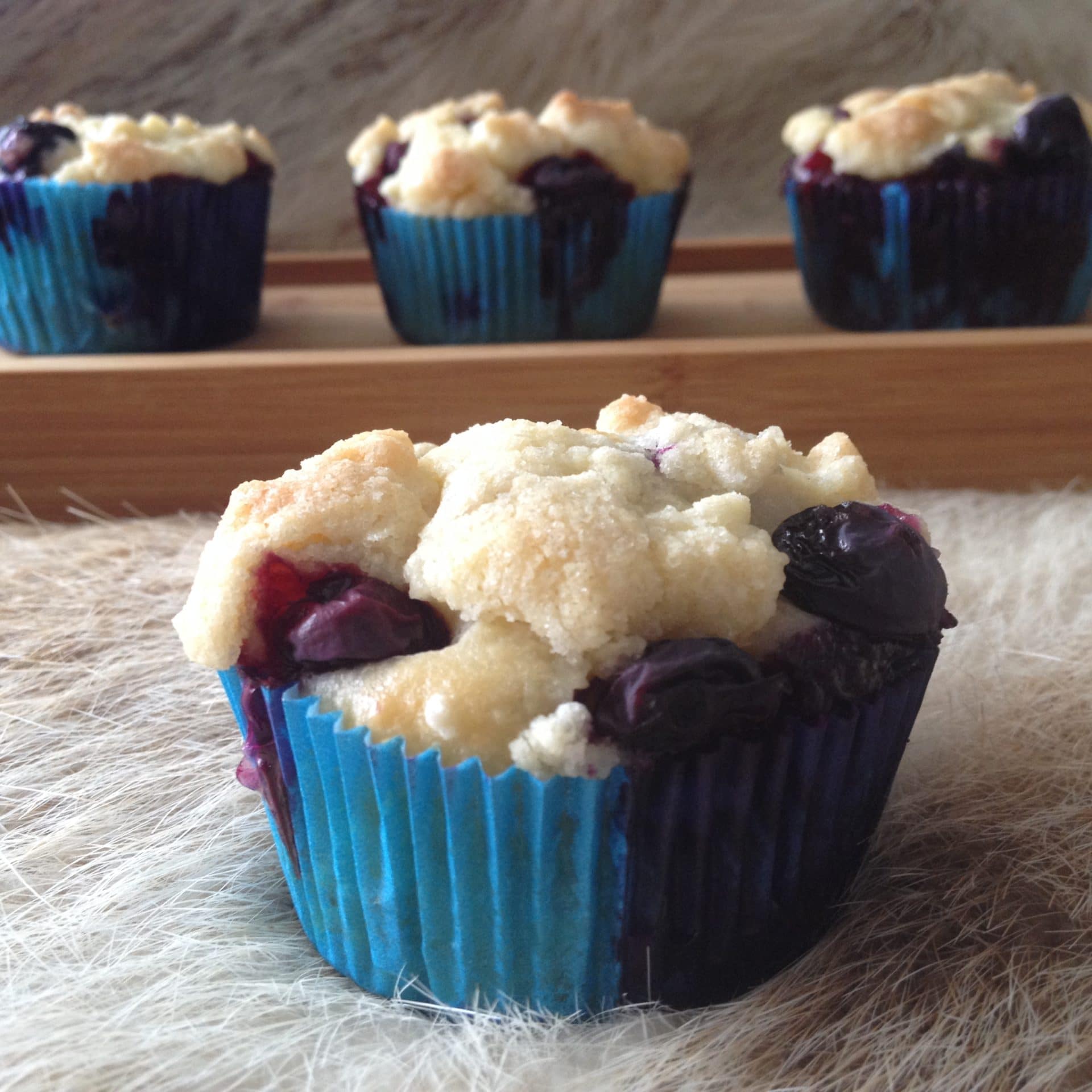 Blaubeer Muffins mit Streuseln - Lovelyliciousme