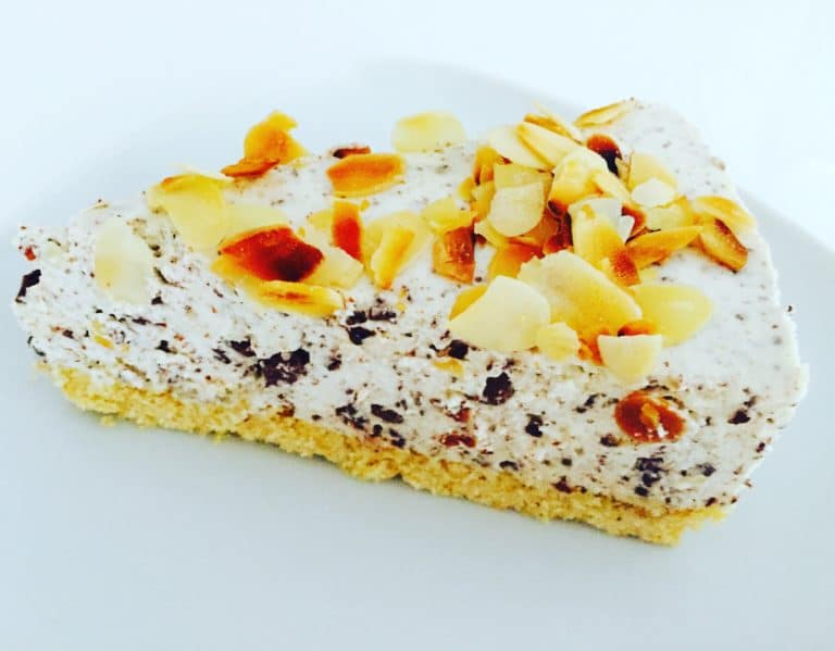 Philadelphia Torte mit Mandeln und Schokostückchen