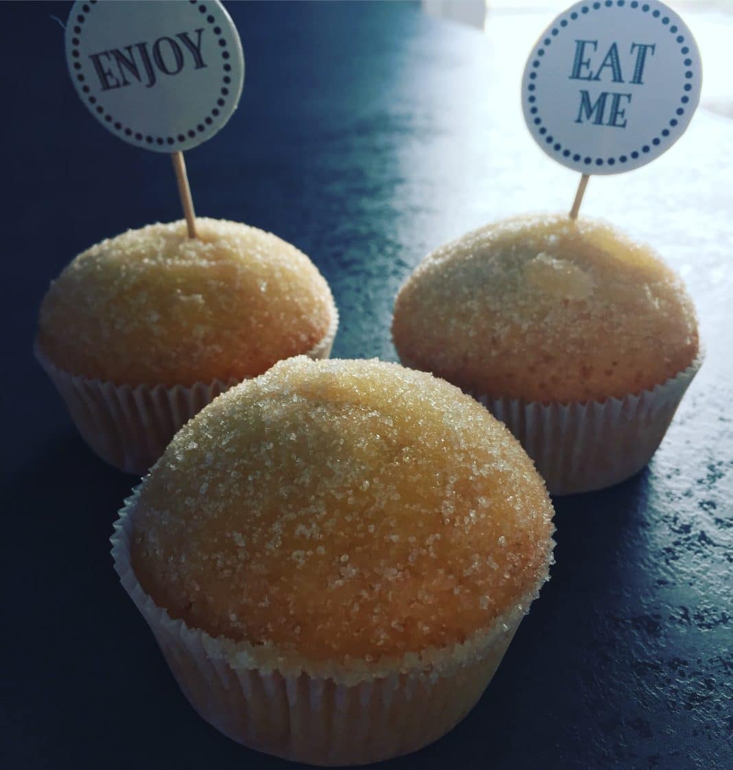 Donut Muffins Donut Muffins sind sehr luftig, schnell gemacht und super lecker.