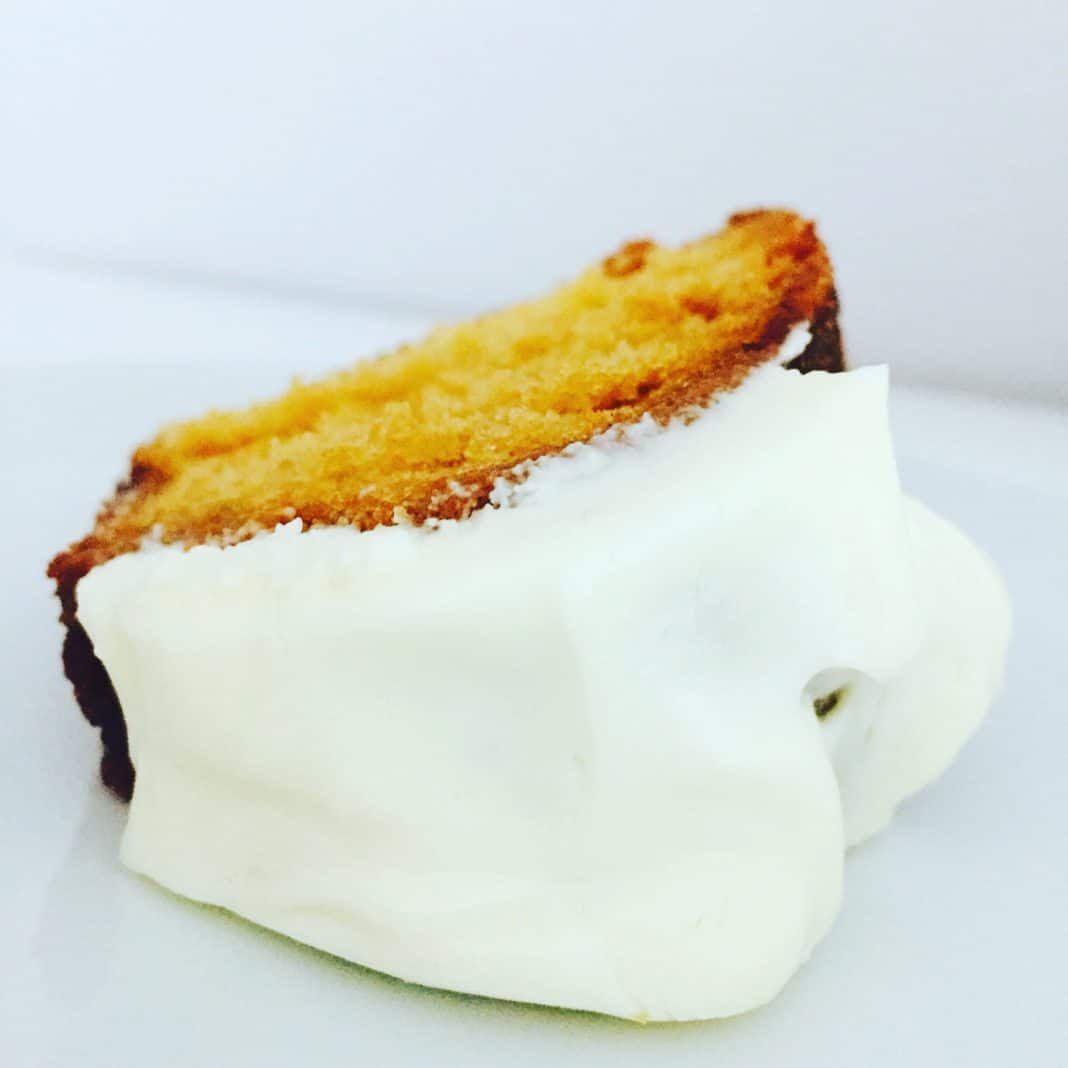 Vanillekuchen, ein schnelles Rezept, welches jeden Gast überzeugt und was einfach zu machen ist. Sehr lecker, sehr vanillig!