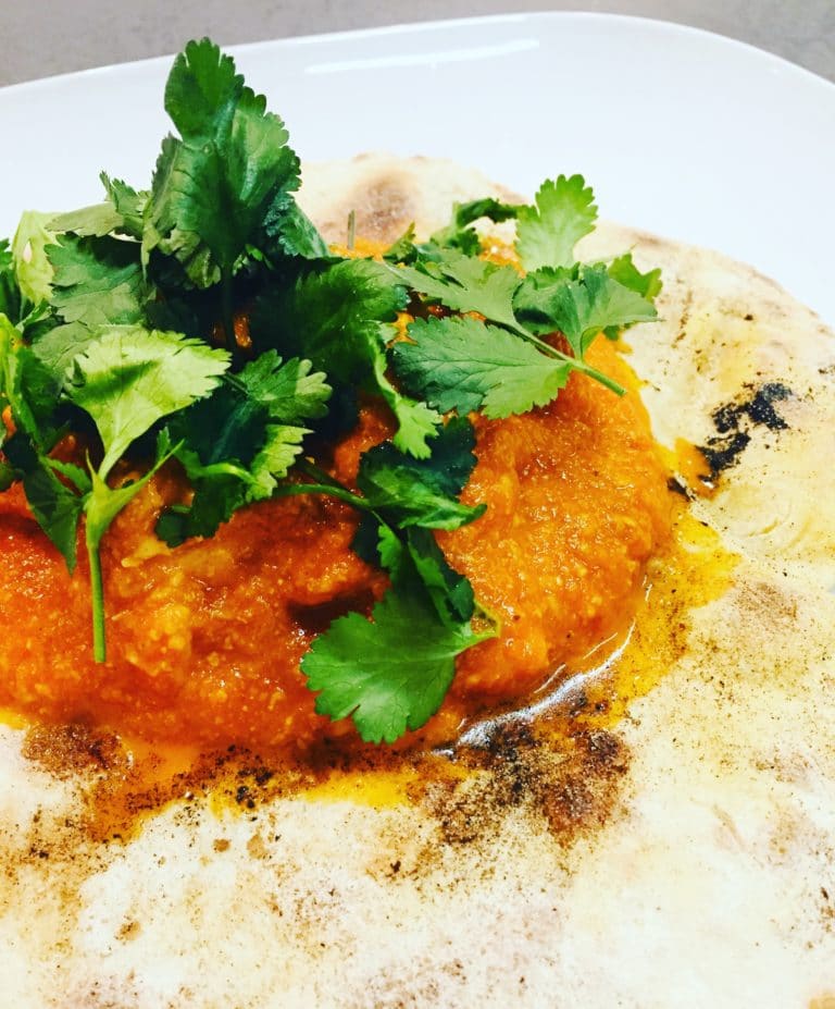 Butternut Chicken auf Deutsch Butter Hühnchen, ist das wohl bekannteste indische Gerichte, welches wir kennen, lieben und in vollen Zügen genießen.