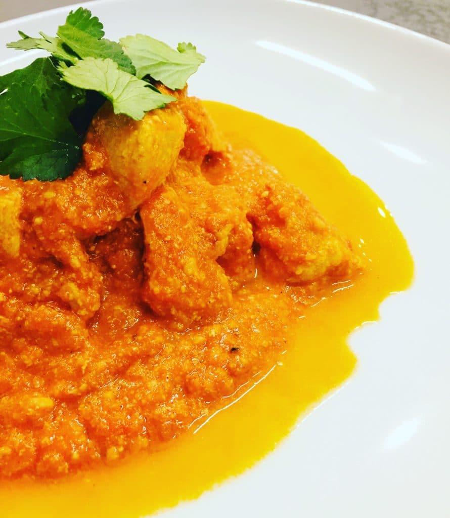 Butternut Chicken auf Deutsch Butter Hühnchen, ist das wohl bekannteste indische Gerichte, welches wir kennen, lieben und in vollen Zügen genießen.