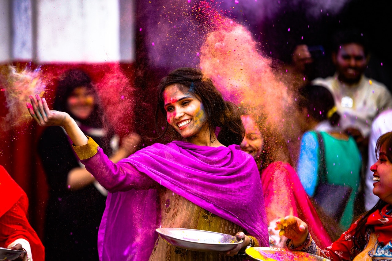 Indien und sein Essen, ist genauso bunt wie seine Farben und die Gewürze, die dieses Land prägen. Eine Reise ins Land des Genusses!